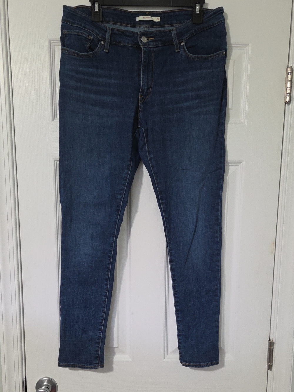 Levi's 711 Skinny Jeans